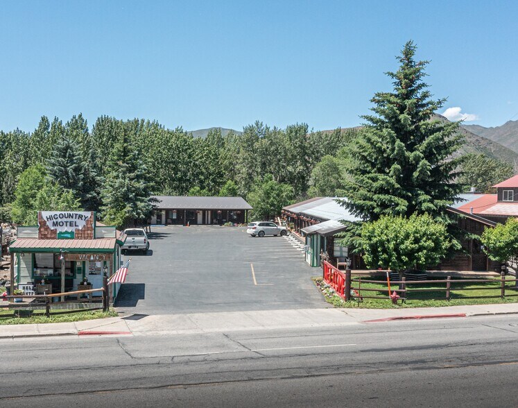 766 S Main St, Bellevue, ID for sale - Primary Photo - Image 1 of 1