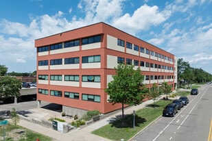 555 Park Office Building - Commercial Real Estate