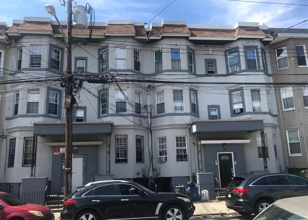 139 Wilkinson Ave, Jersey City, NJ 07305