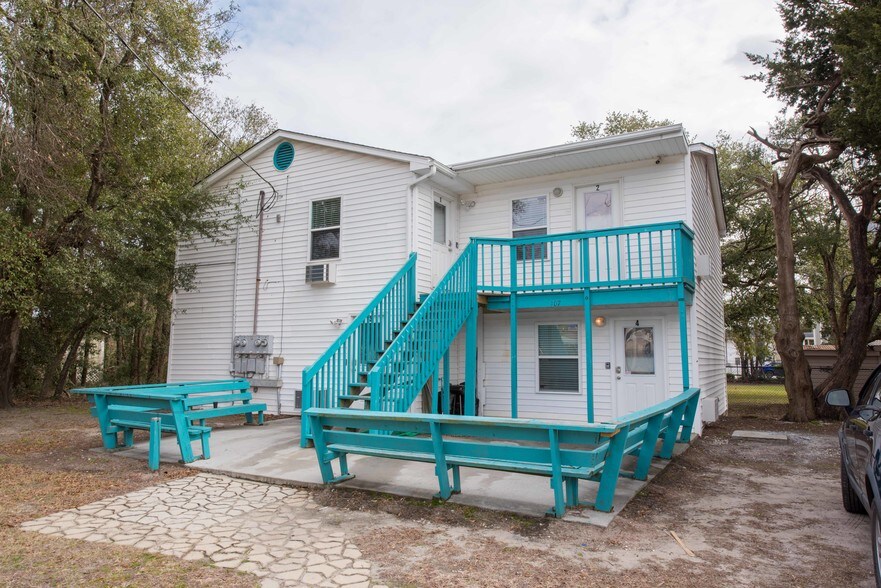 107 Hillside Dr S, North Myrtle Beach, SC 29582