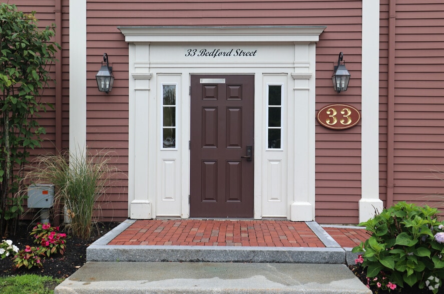 33 Bedford St, Lexington, MA for sale - Building Photo - Image 2 of 4