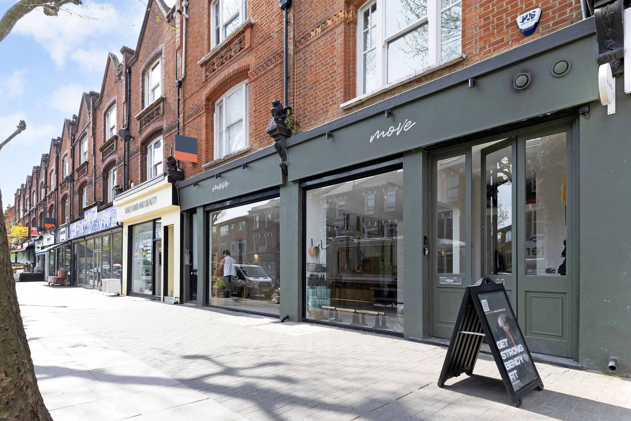 100-102 Wandsworth Bridge Rd, London for sale Building Photo- Image 1 of 8