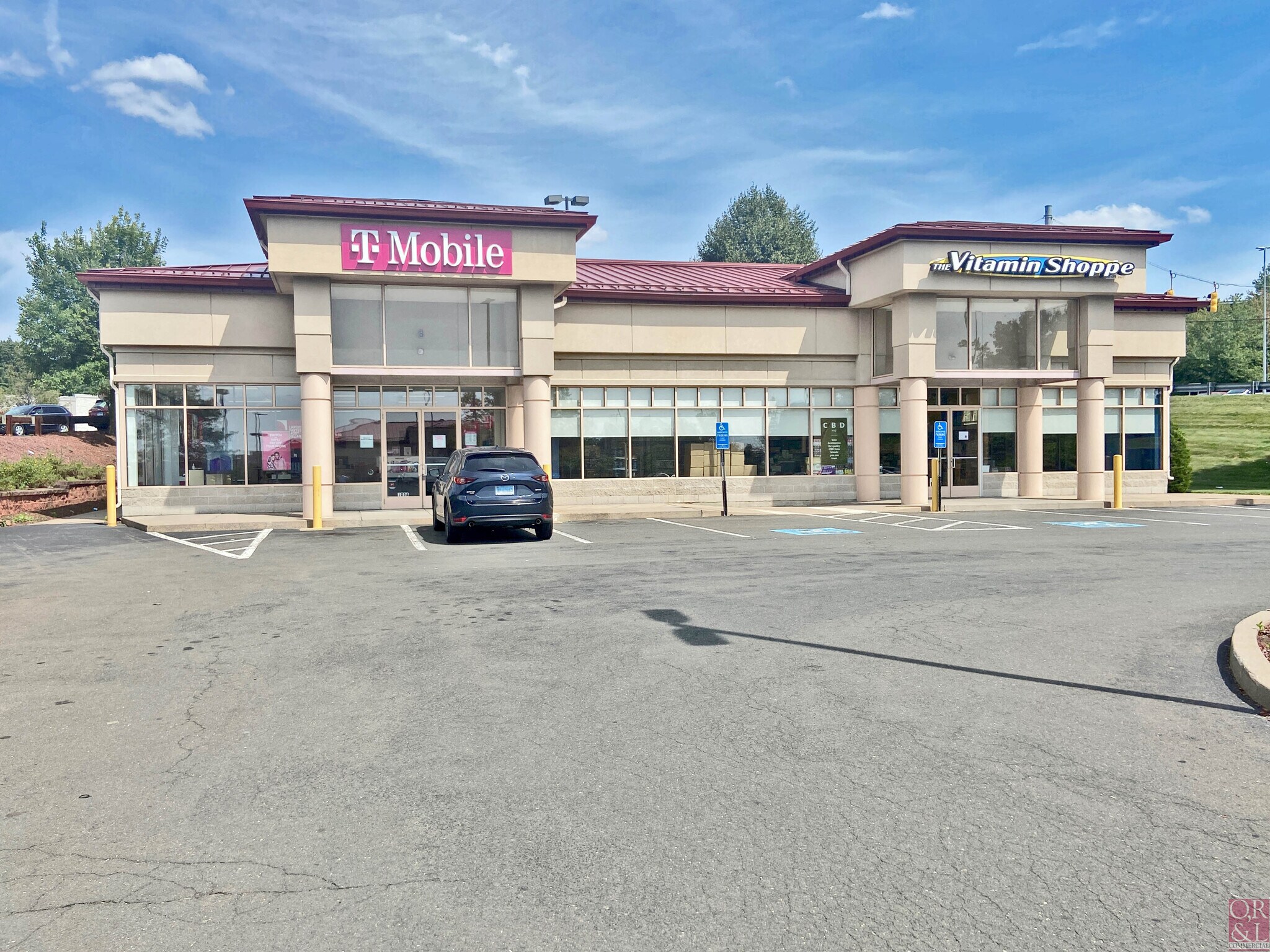 105 Buckland Hills Dr, Manchester, CT for sale Building Photo- Image 1 of 1