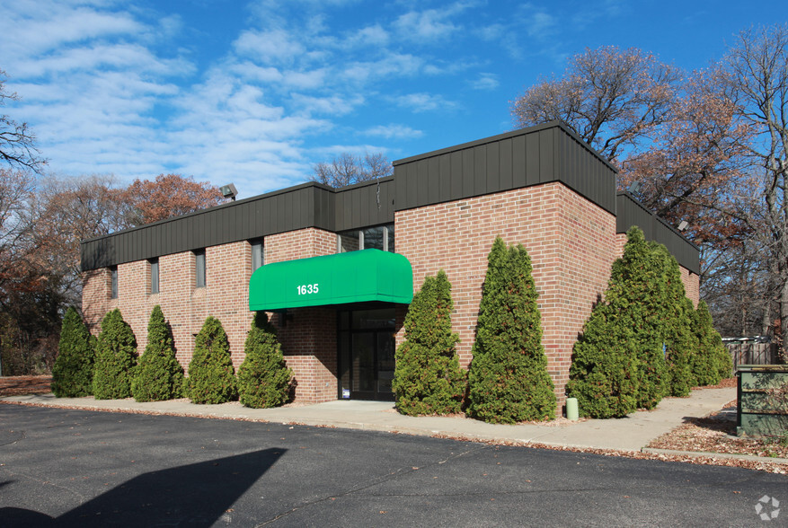 1635 Coon Rapids Blvd NW, Coon Rapids, MN for lease - Primary Photo - Image 1 of 114