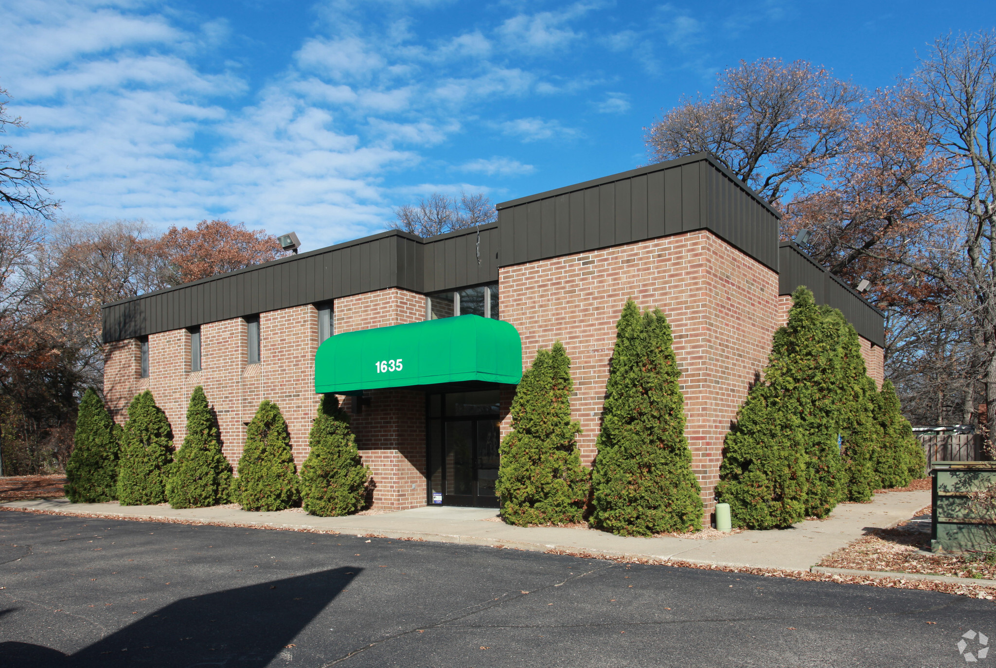 1635 Coon Rapids Blvd NW, Coon Rapids, MN for lease Primary Photo- Image 1 of 115