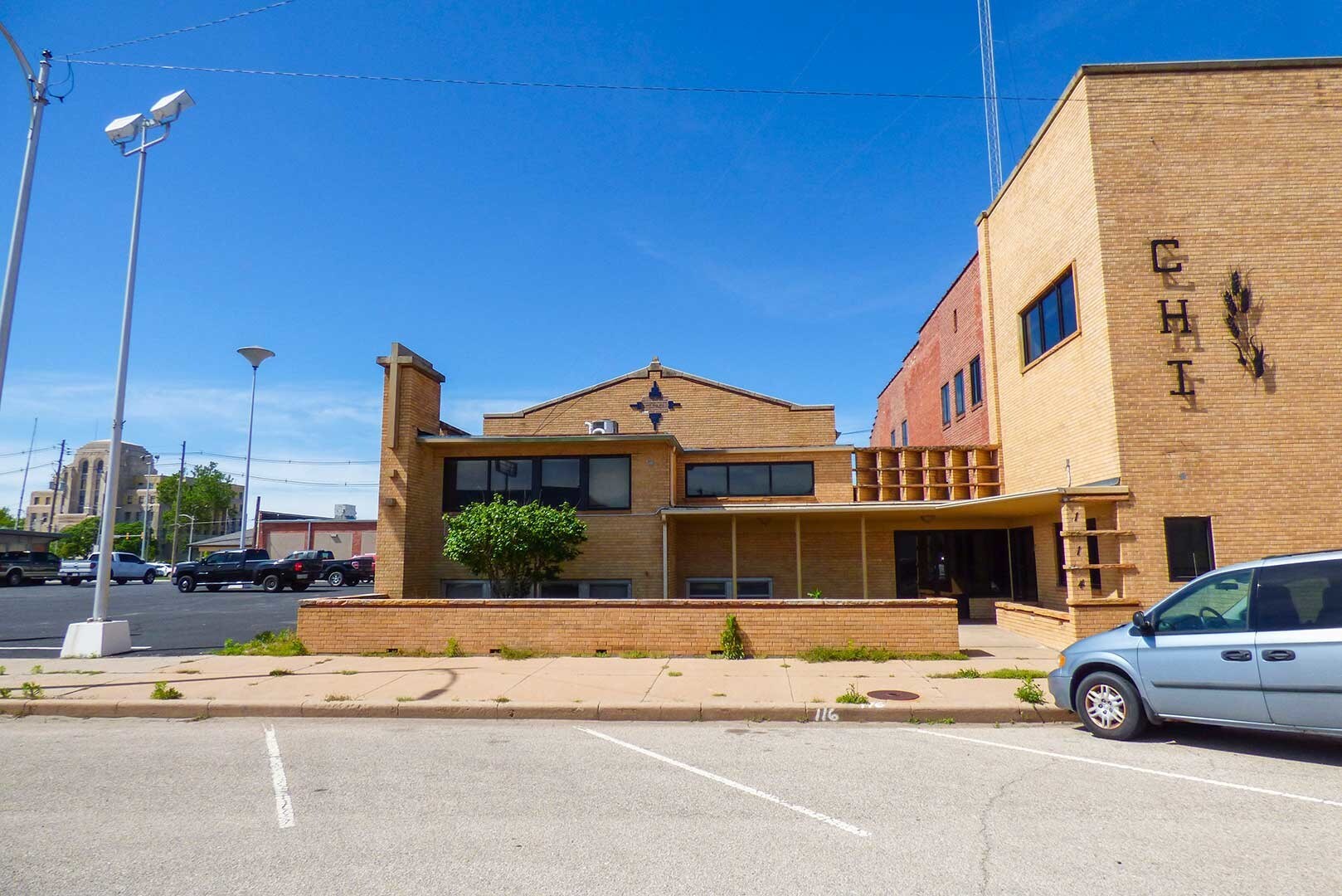 114 W Sherman St, Hutchinson, KS for sale Building Photo- Image 1 of 1