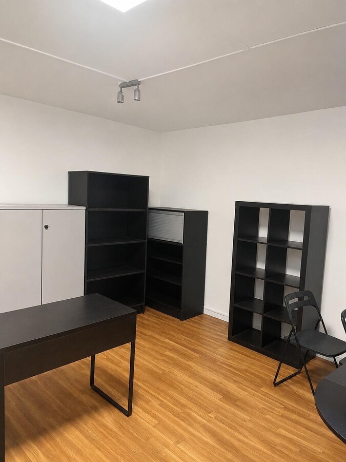 Granollers 08402 - Unit 3 - - Interior Photo - Image 1 of 6