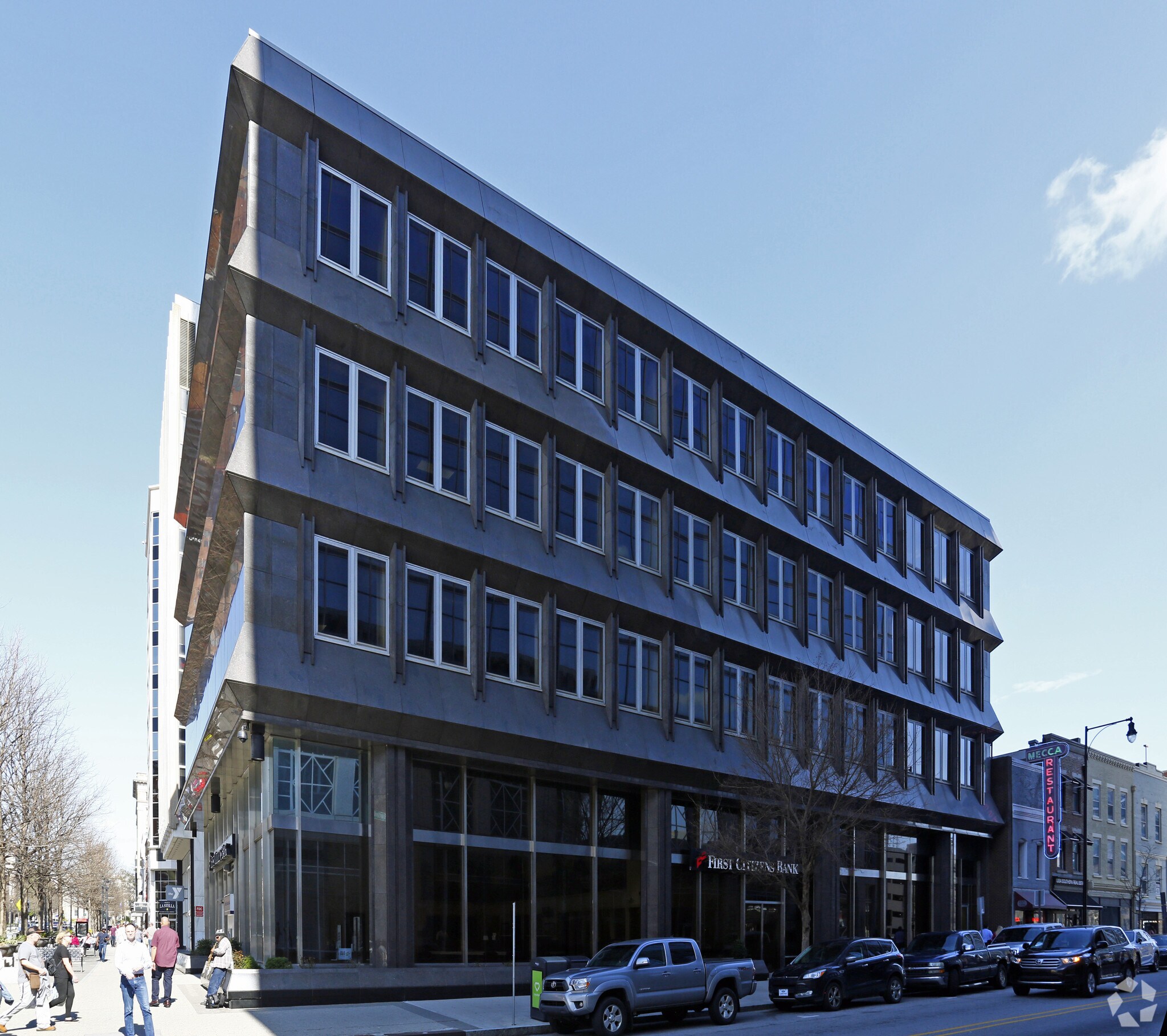 239 Fayetteville St, Raleigh, NC 27601 First Citizens Bank