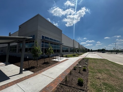 10624 Clarence Dr, Frisco, TX for sale - Building Photo - Image 2 of 17