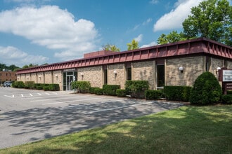 2 Computer Dr W, Albany, NY for lease Building Photo- Image 1 of 3