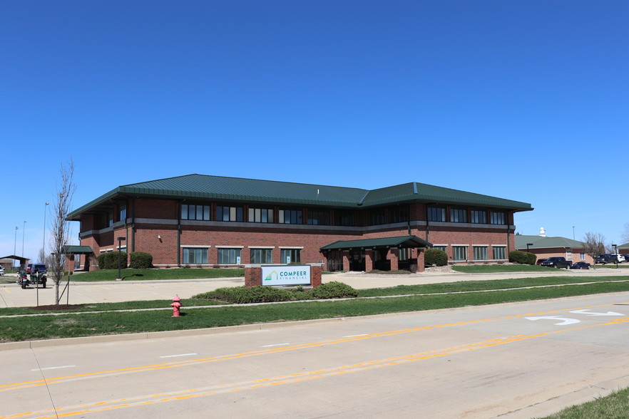 2000 Jacobssen Dr, Normal, IL for sale - Primary Photo - Image 1 of 1