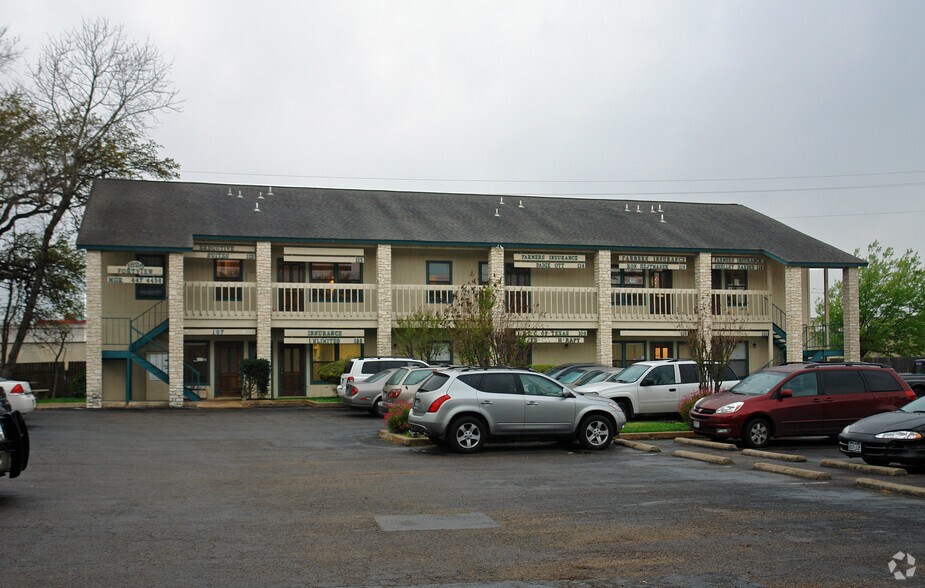 1825 Fort View Rd, Austin, TX for sale - Building Photo - Image 1 of 1