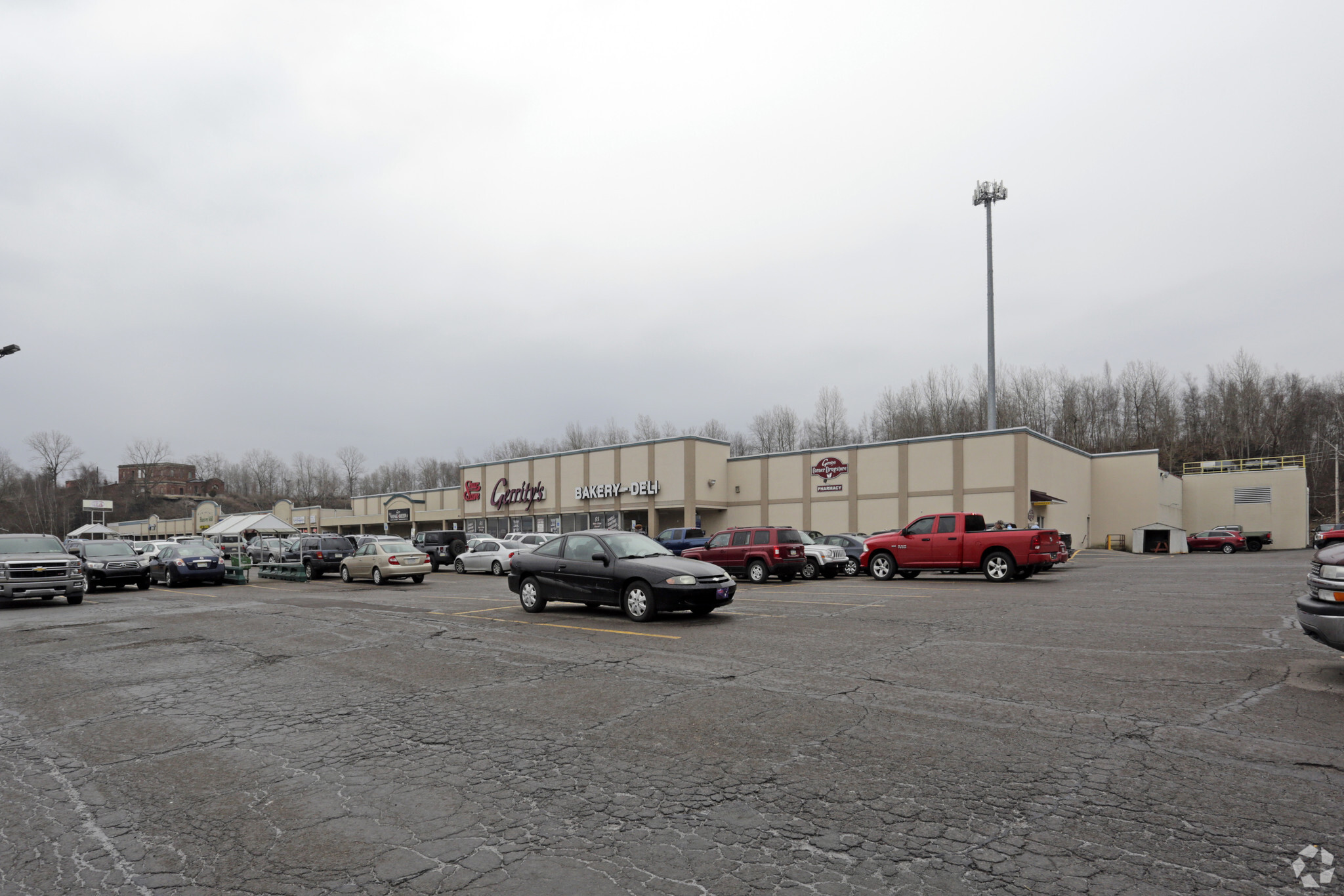 2250 Sans Souci Pky, Hanover Township, PA for lease Primary Photo- Image 1 of 7