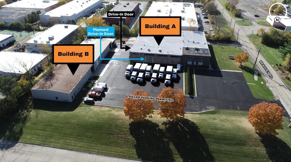 28041 N Bradley Rd, Lake Forest, IL for sale - Building Photo - Image 2 of 19