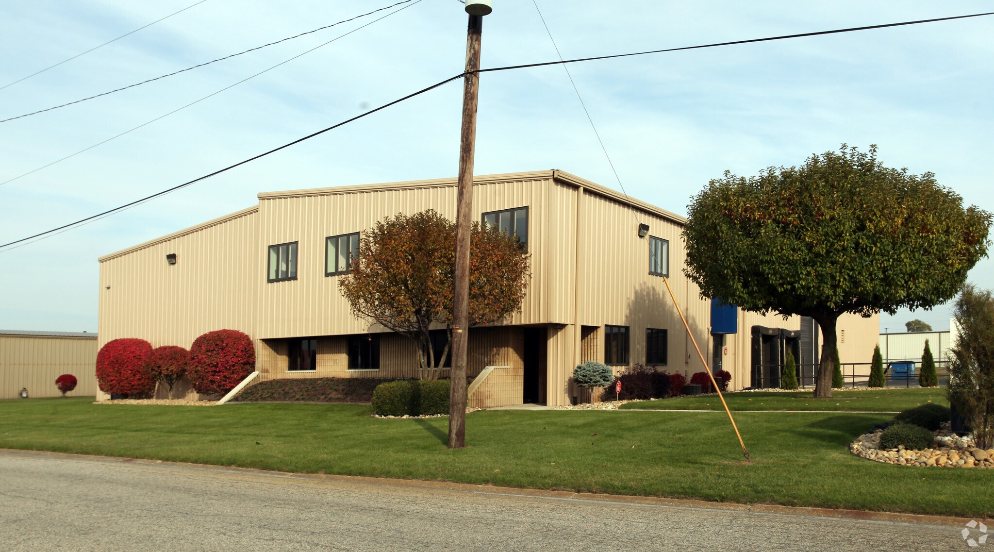 920 Instamatic Dr, Elkhart, IN for sale Primary Photo- Image 1 of 1