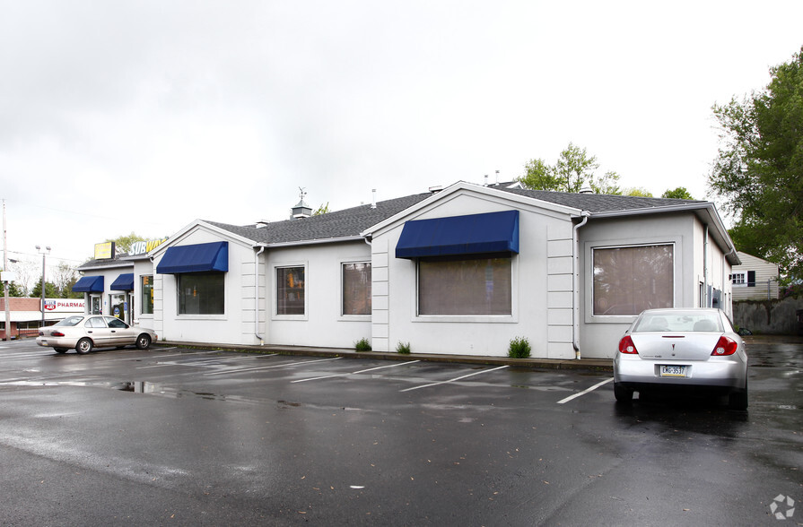 240-244 N Erie St, Mercer, PA for lease - Building Photo - Image 3 of 3