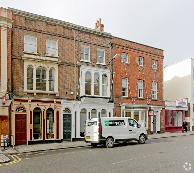 7 High St, Windsor for lease - Building Photo - Image 2 of 8