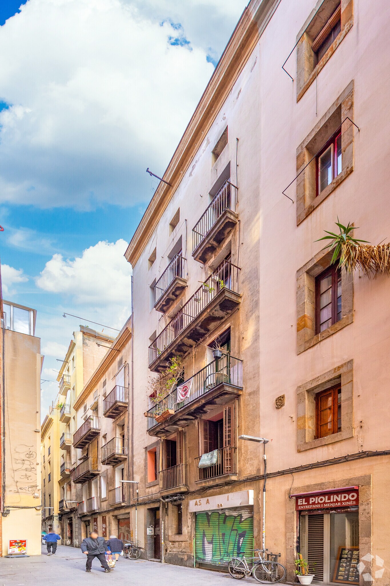 Carrer de Freixures, 8, Barcelona, Barcelona for lease Primary Photo- Image 1 of 2
