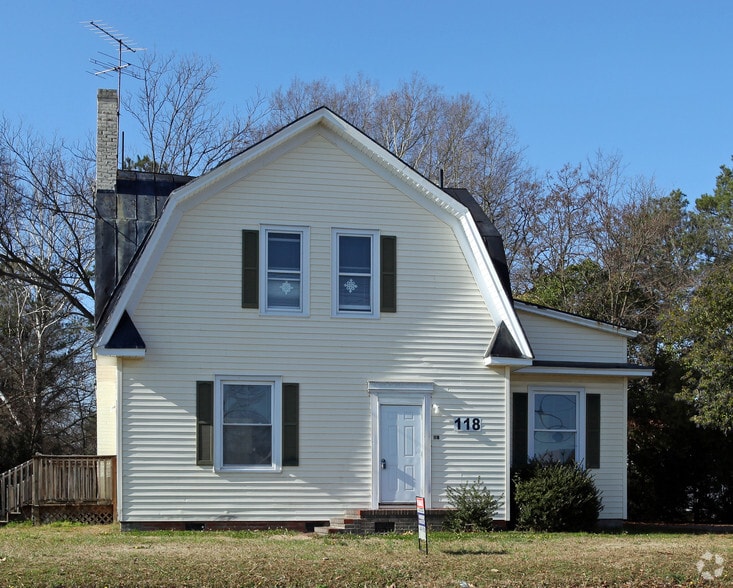 118 S Grace St, Rocky Mount, NC for sale - Building Photo - Image 2 of 11