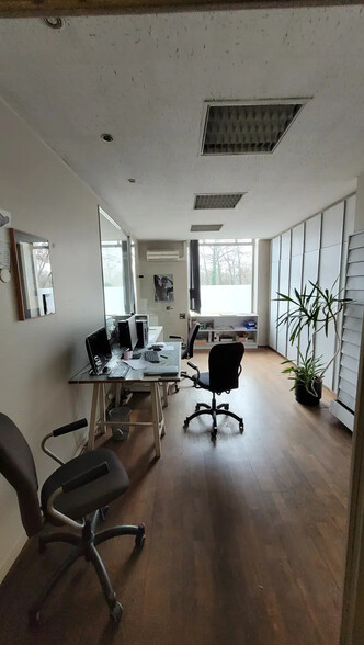 View Photo