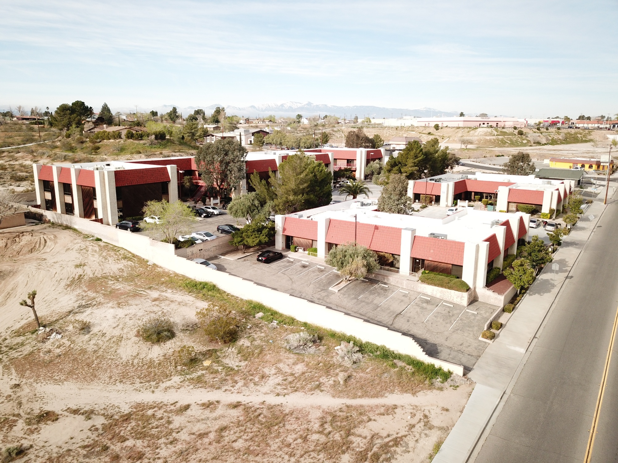 16519 Victor St, Victorville, CA for lease Building Photo- Image 1 of 3