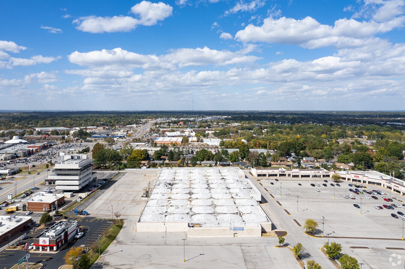 3901 Lemay Ferry Rd, Lemay, MO 63125