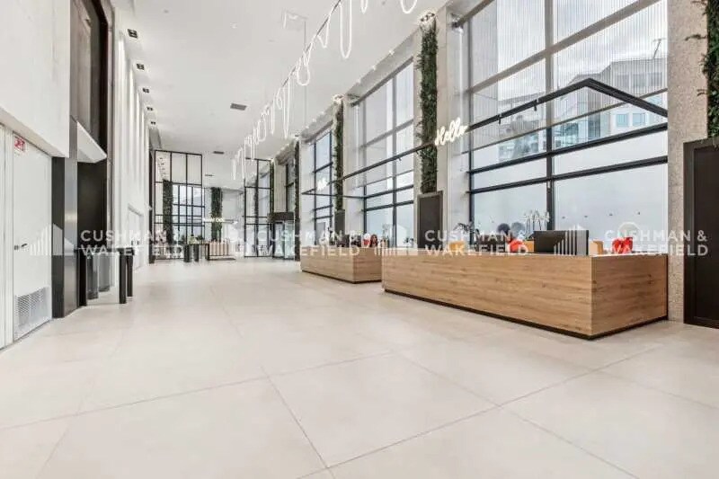 9-17 Allee De L'Arche, Courbevoie for lease - Lobby - Image 3 of 30
