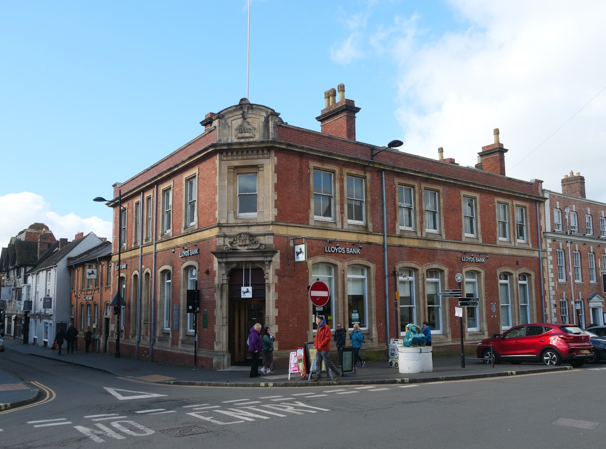 8 High St, Bridgnorth for lease Building Photo- Image 1 of 1
