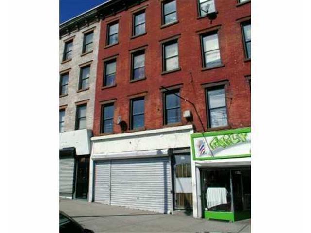 176 E Broadway, Newburgh, NY for sale - Primary Photo - Image 1 of 1