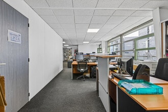 20 Rue Louis Armand, Paris for lease Interior Photo- Image 1 of 14