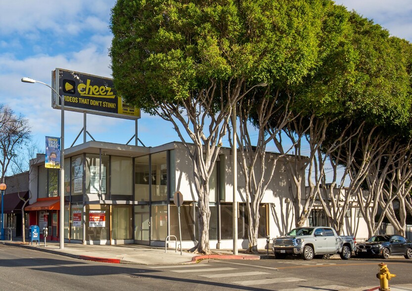 7998 Santa Monica Blvd, West Hollywood, CA for lease - Building Photo - Image 1 of 4