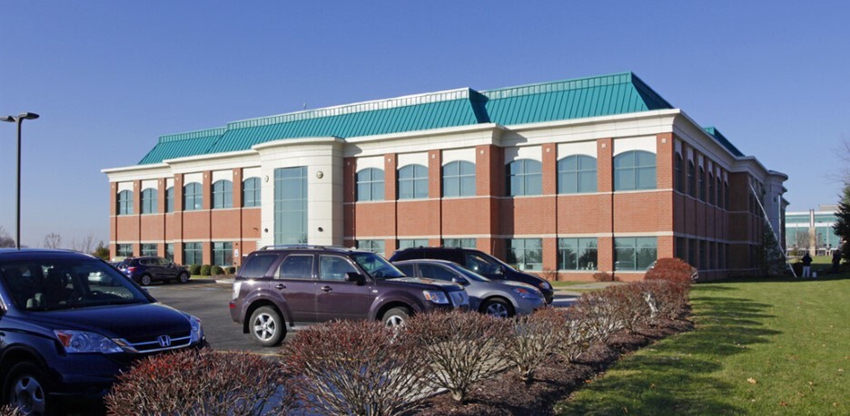 1001 Corporate Dr, Canonsburg, PA for lease - Building Photo - Image 1 of 5