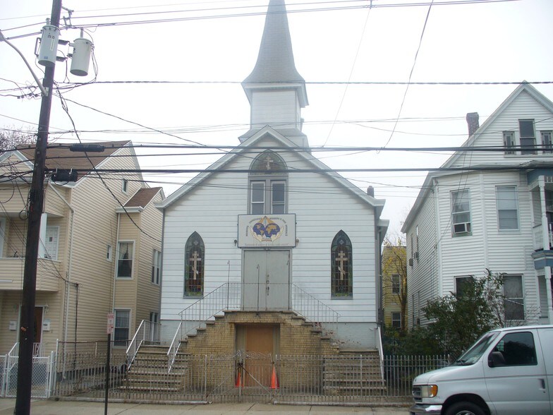 59 Jackson St, Passaic, NJ for sale - Primary Photo - Image 1 of 1