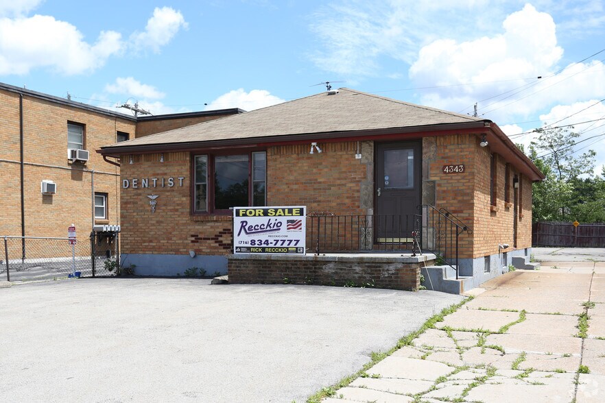 4343 Union Rd, Buffalo, NY for sale - Primary Photo - Image 1 of 1