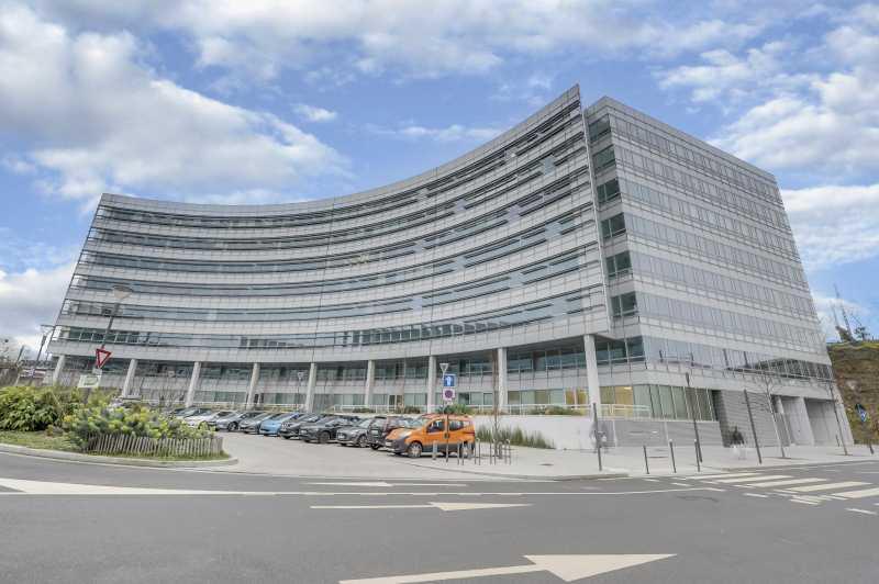 Office in Massy for lease - Building Photo - Image 1 of 9