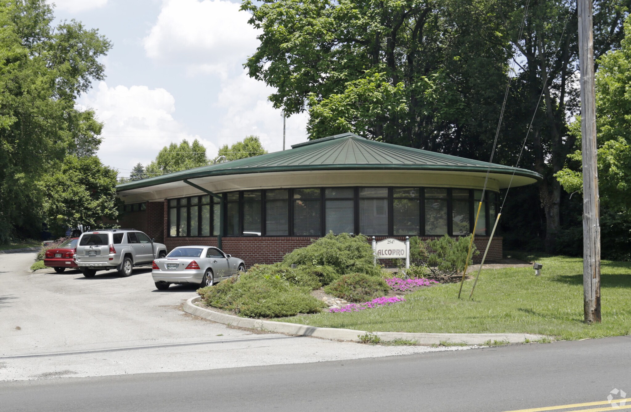 2547 Sutherland Ave, Knoxville, TN for sale Primary Photo- Image 1 of 1