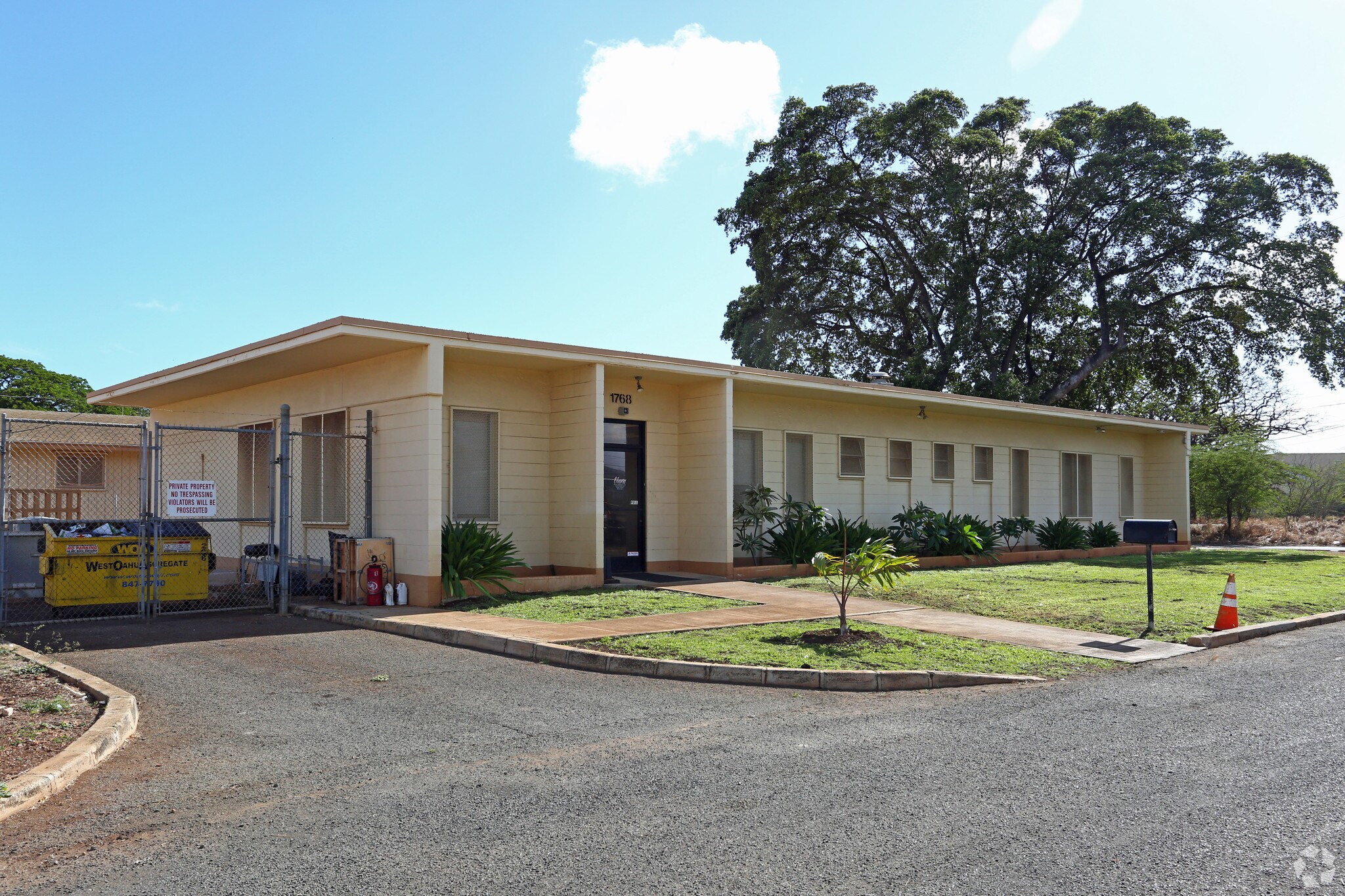 Alward St, Kapolei, HI for lease Primary Photo- Image 1 of 13