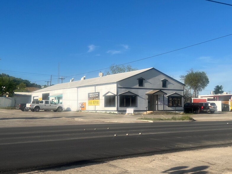 1201 SE 1st St, Mineral Wells, TX 76067 - Retail for Sale | LoopNet