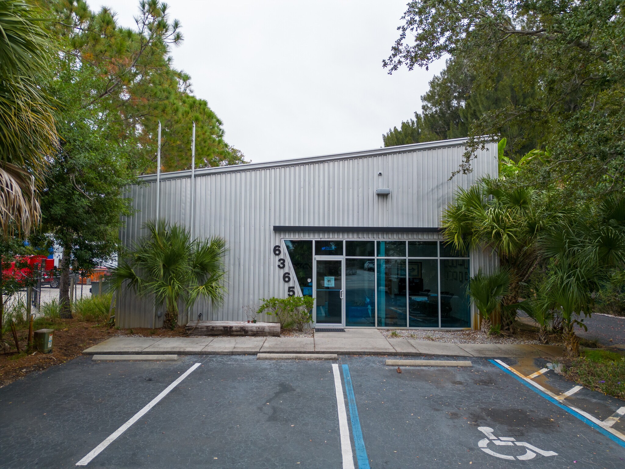 6365 142nd Ave N, Clearwater, FL for sale Primary Photo- Image 1 of 1