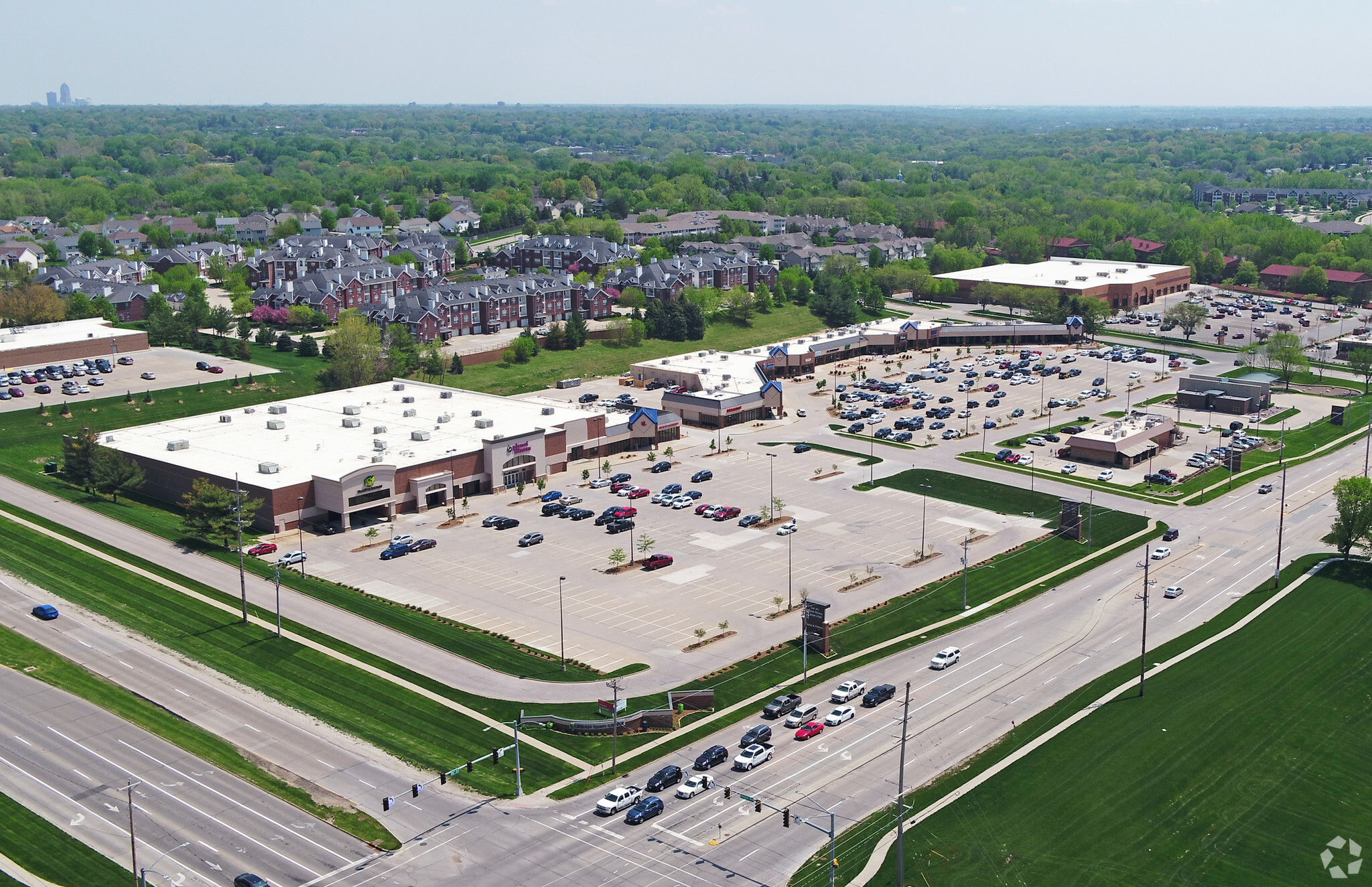 86th St, Urbandale, IA 50322 - Urban Town Center | LoopNet