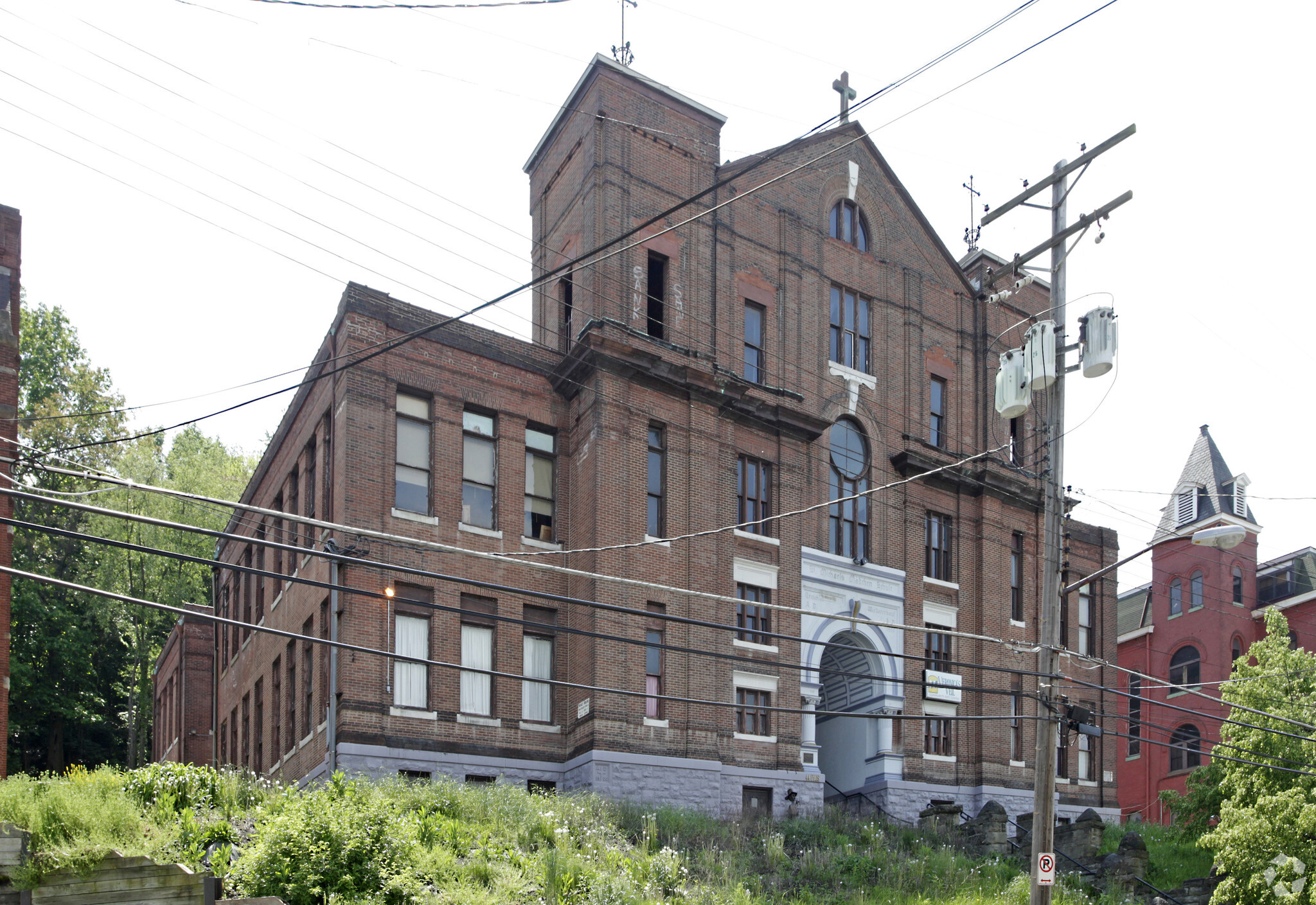 44 Pius St, Pittsburgh, PA for sale Primary Photo- Image 1 of 1