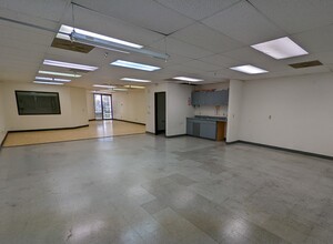 6105 S Ash Ave, Tempe, AZ for lease Interior Photo- Image 1 of 2