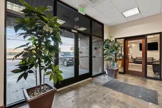 25 W Cataldo Ave, Spokane, WA for lease Lobby- Image 2 of 10