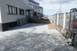 Industrial in Villaviciosa de Odón, Madrid for sale Building Photo- Image 2 of 7