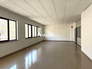Office in Cornellà de Llobregat, Barcelona for lease Interior Photo- Image 2 of 3