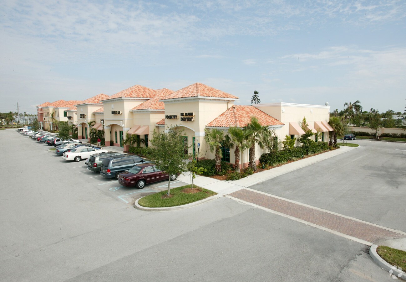 13590 Jog Rd, Delray Beach, FL 33446