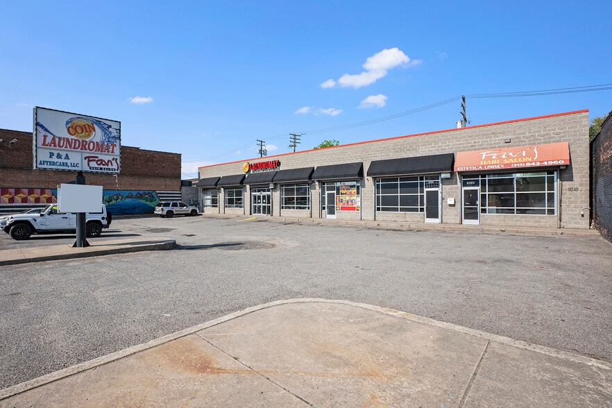 1800 Springwells St, Detroit, MI for lease - Building Photo - Image 2 of 26