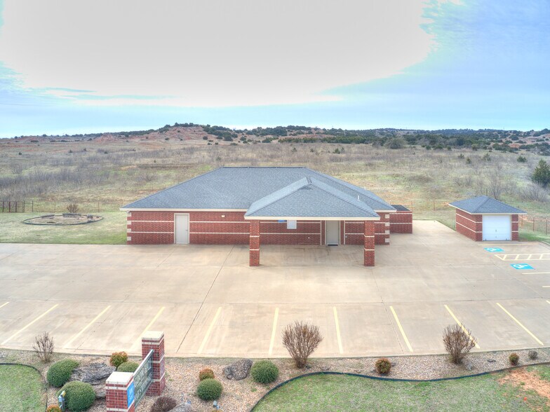 3301 E OK3 1, Watonga, OK 73772