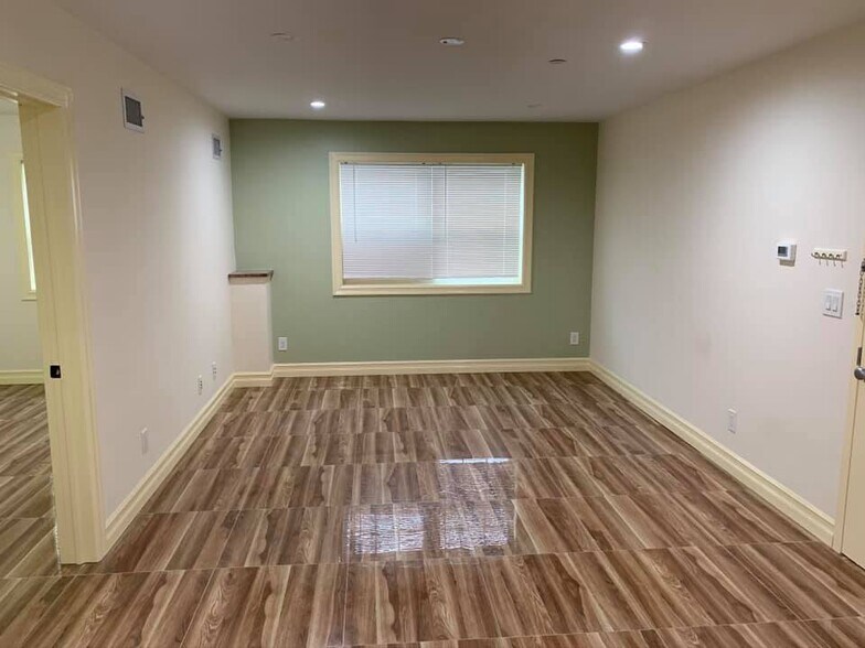 135-04 102nd Ave, Jamaica, NY for sale - Interior Photo - Image 1 of 1