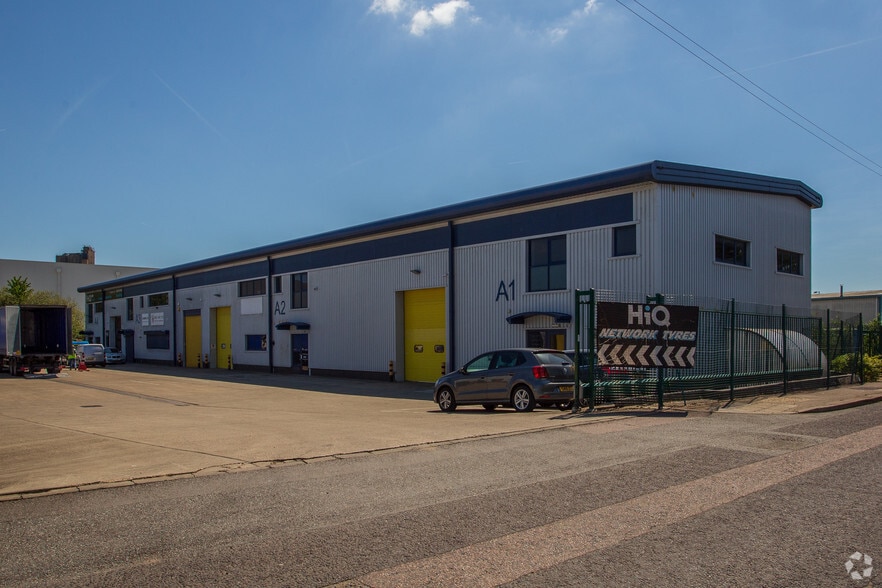 Crabtree Manorway N, Belvedere for sale - Primary Photo - Image 1 of 1